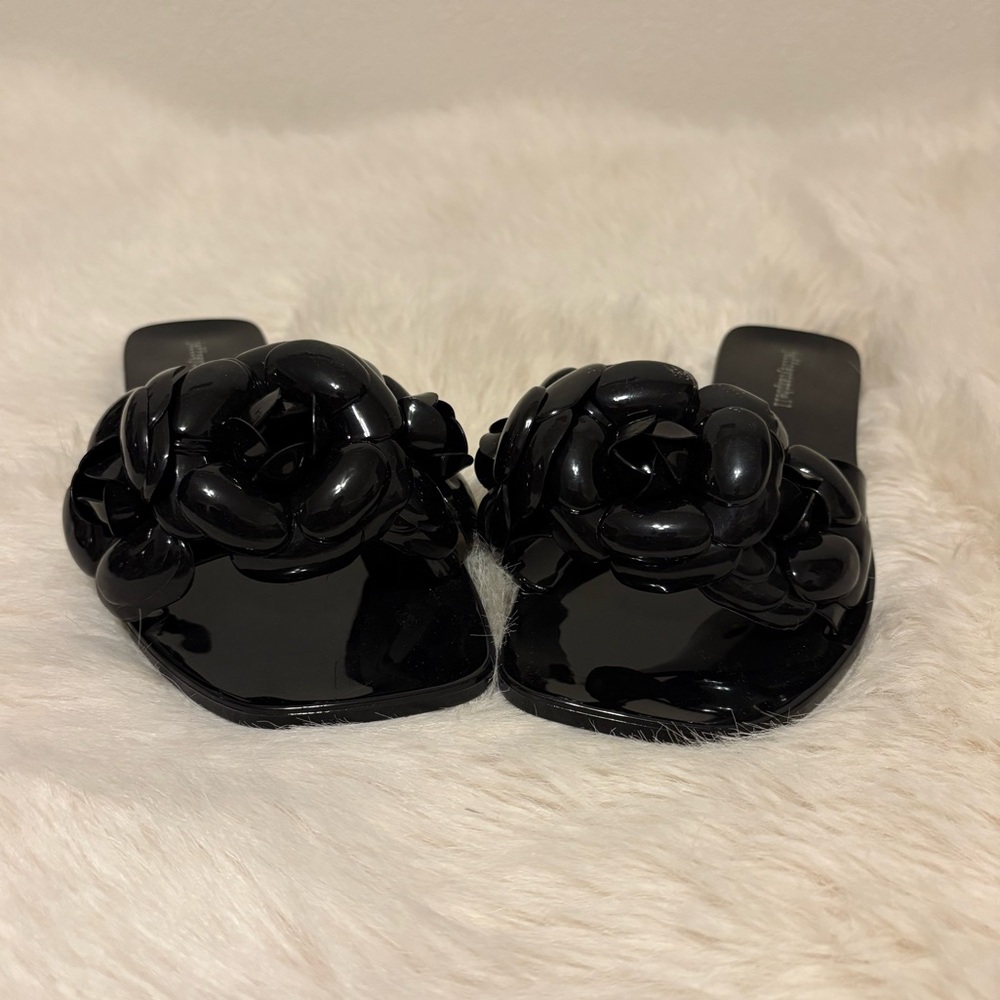 NWOT Jeffrey Campbell Glossy Black Floral Slides